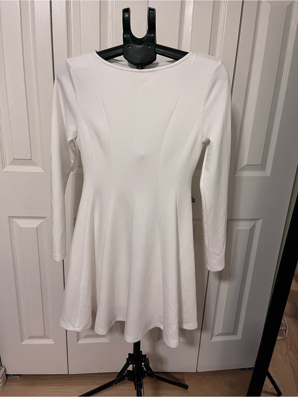 Women's White Long-Sleeve Skater Dress